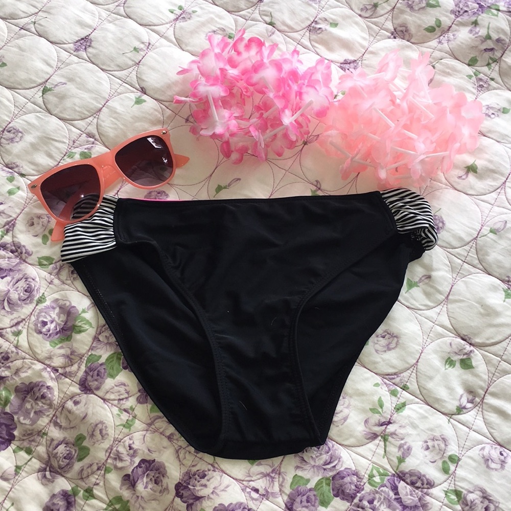 NWOT Black and Zebra Swim Bottoms